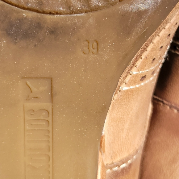PIKOLONOS, Italian leather,  tan, buckled shoes.  Size 8/39 - Picture 7 of 7